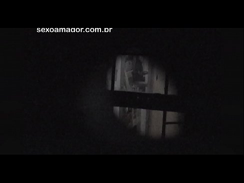 ❤️ Blondie word in die geheim video-opgeneem deur 'n buurtvoyeur wat agter hol bakstene versteek is ❤️❌ Seksvideo by porn af.dickies-shop.ru